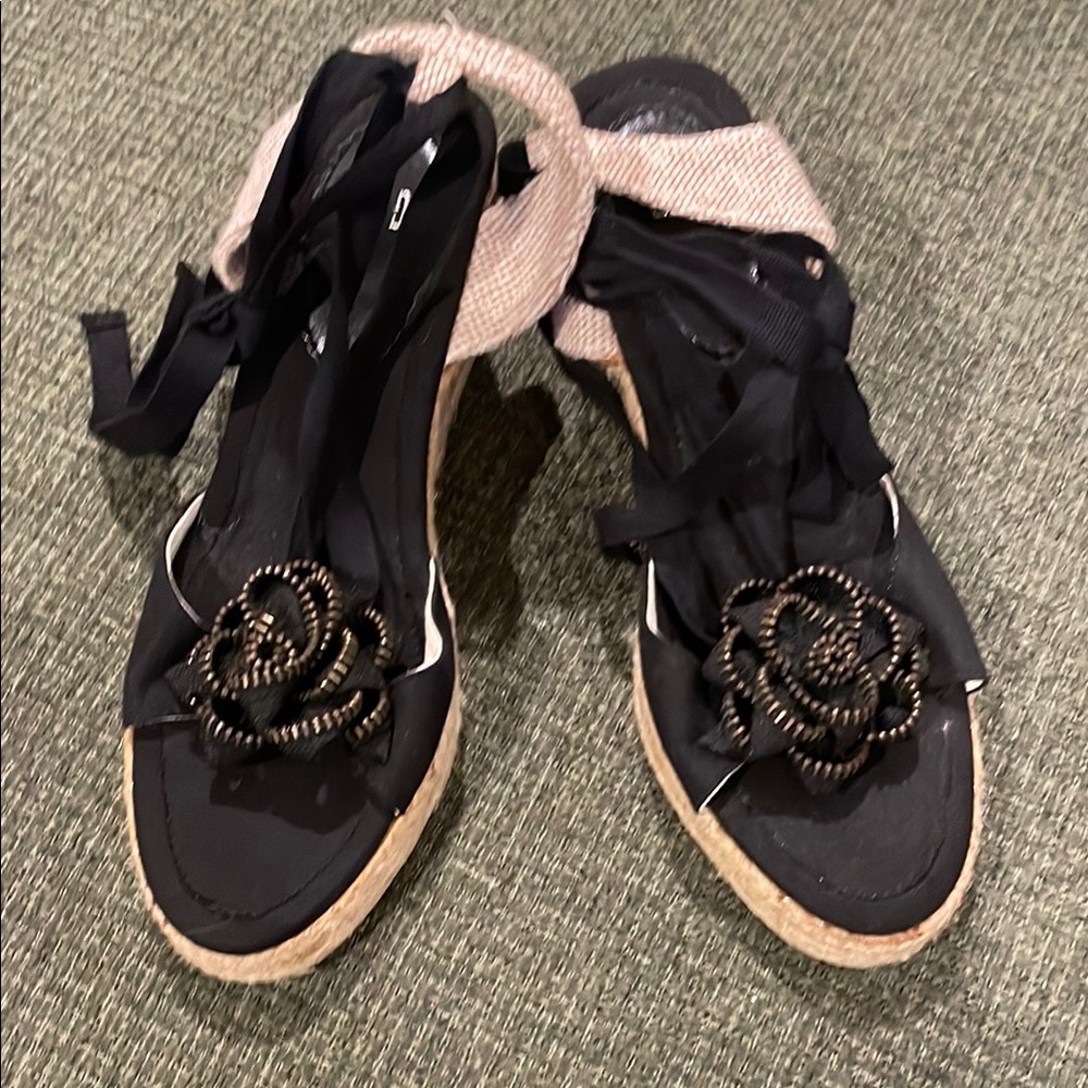 Gap - Black canvas wedge sandals (sz 7)